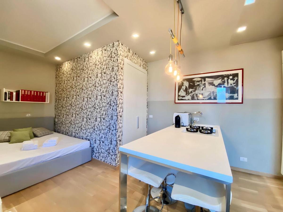 Viale Umbria Colorful And Cosy Studio Apartamento Milão Exterior foto